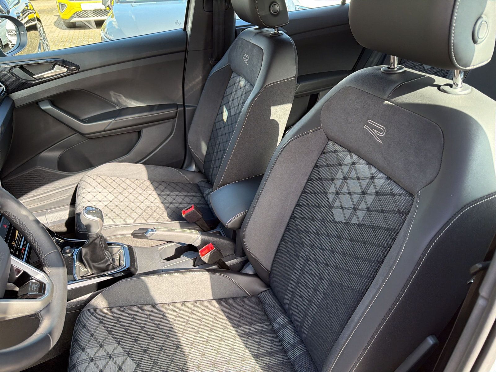 T-Cross R-Line TSi Navi IQ Drive Matrix R-Line