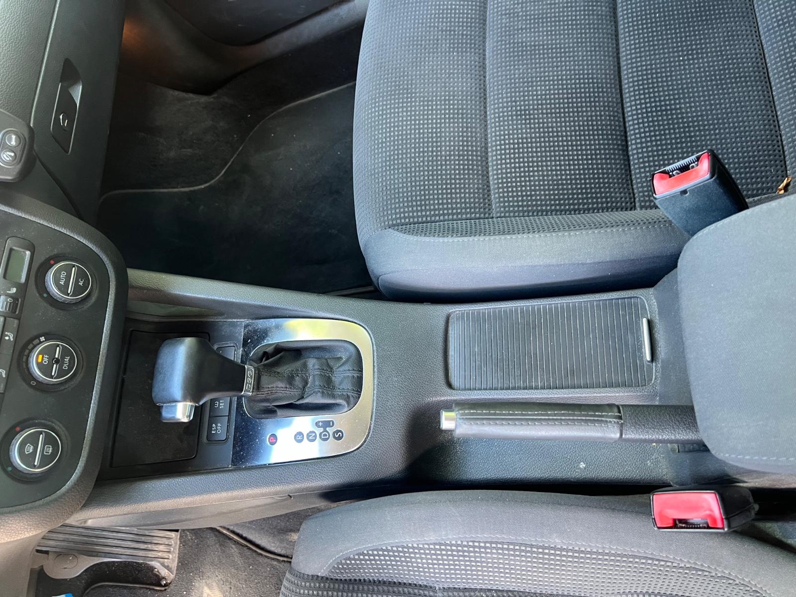 Volkswagen Golf 2009 — photo 14