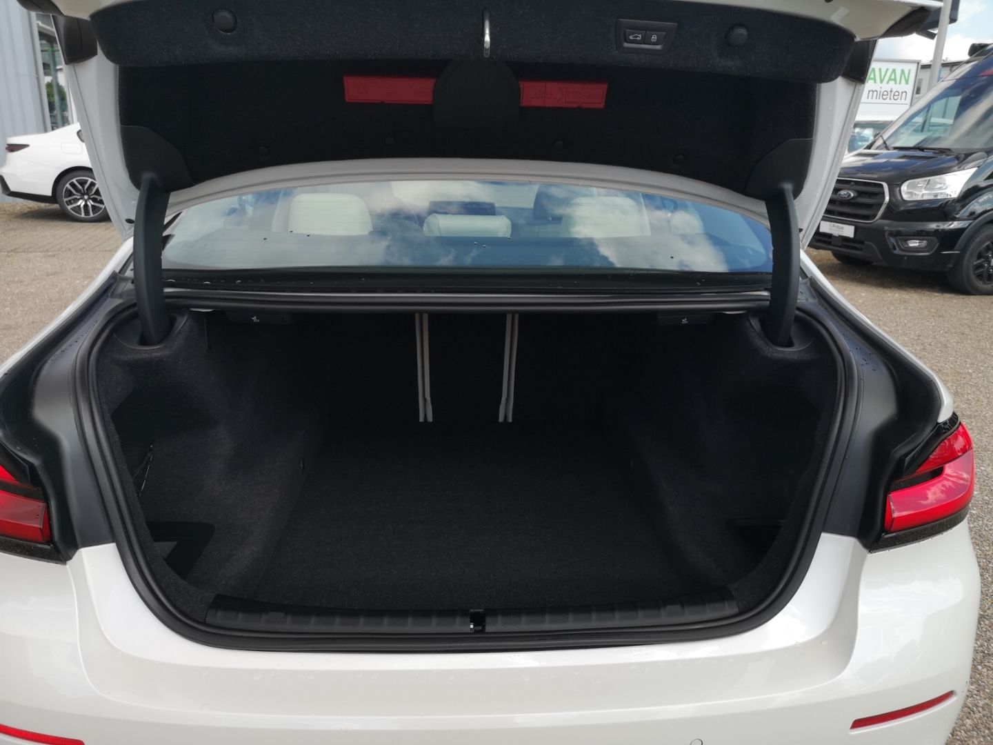 BMW 530 i xDr. Luxury Line LASER LEDER NAVI PDC SHZ foto 21