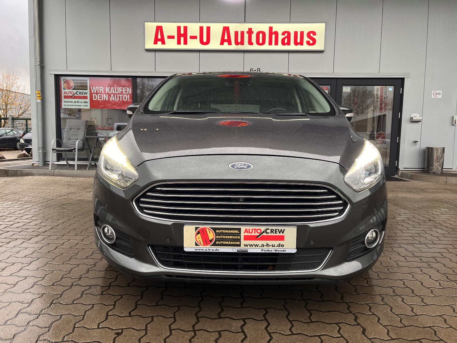 Fahrzeugabbildung Ford S-Max S-MAX Titanium