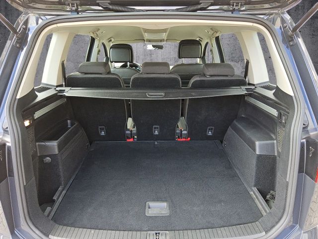 Touran 1.6TDI Aut. Comfortline AHK Navi ACC