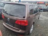 Volkswagen Touran 1.6 TDI Cup 7.Sitzer  PDC Standh. Sitzh. - Volkswagen Touran mit Diesel-Antrieb: Kleinbus, 1.6