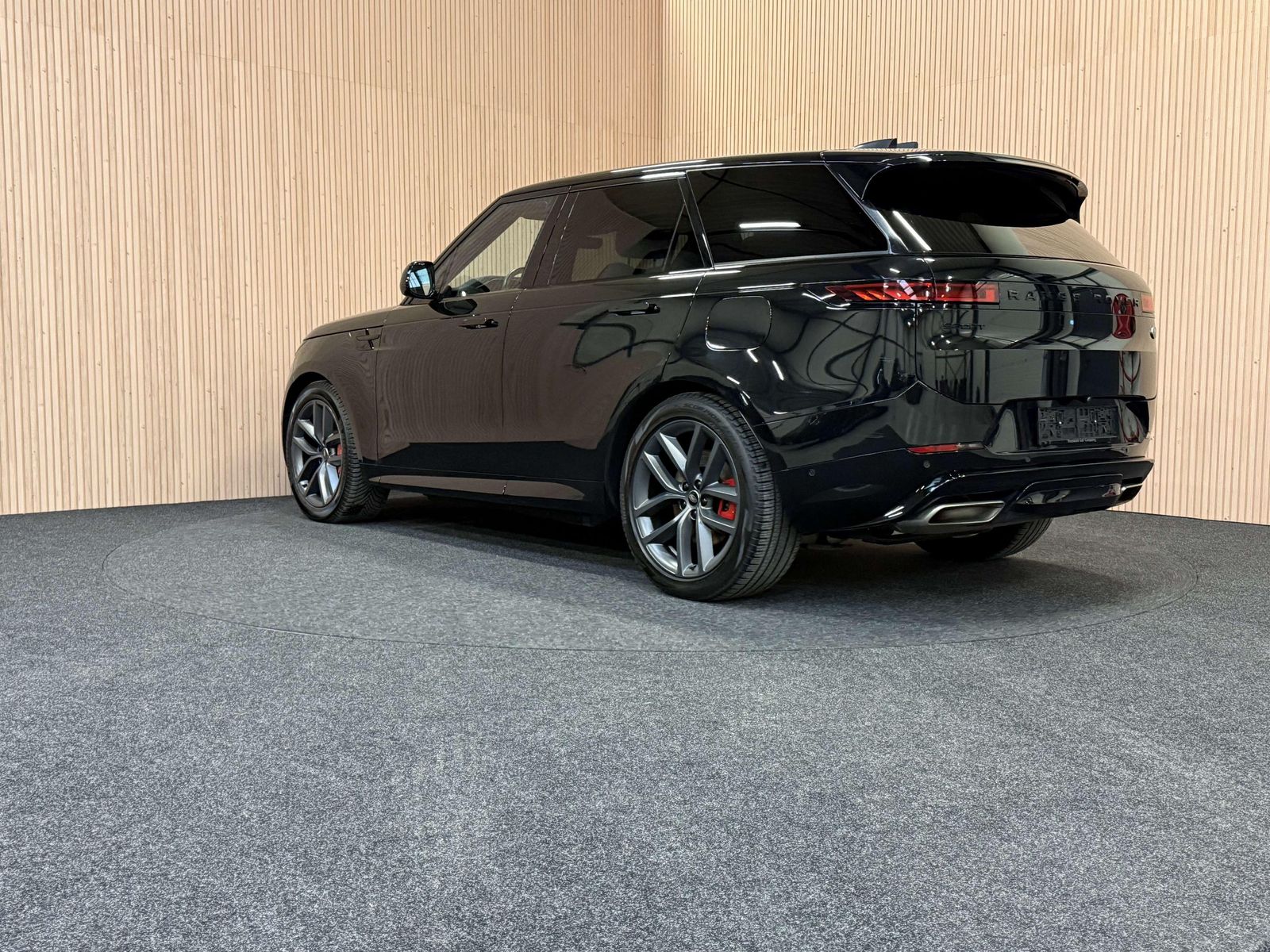Land Rover Range Rover Sport Range Rover Sport P440e Hybrid imagem 3