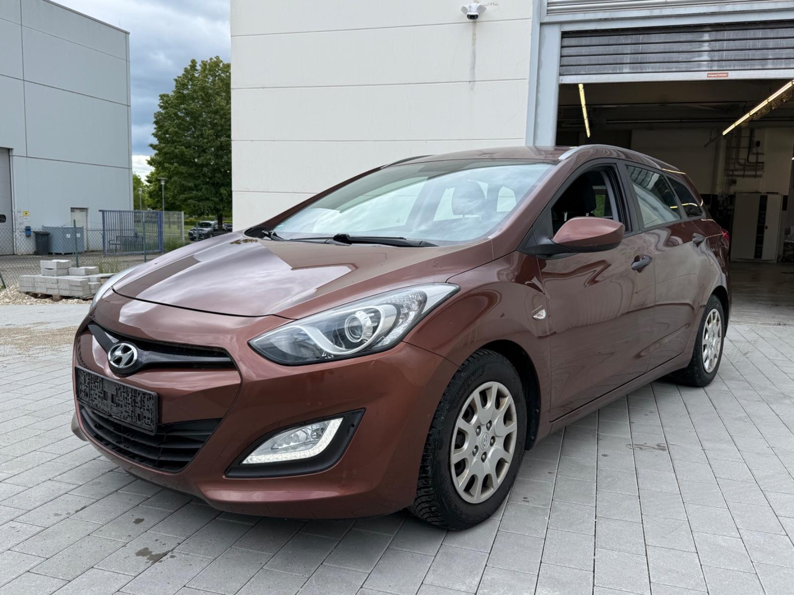 Hyundai i30 cw Classic *Unfall* Klima/Led