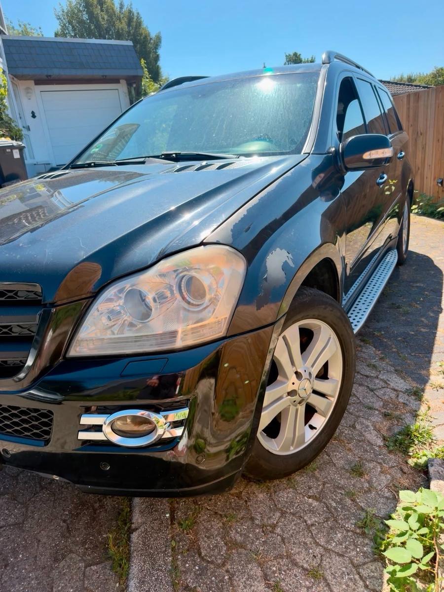 Mercedes-Benz GL420 2007 — engine 306 HP (225kW)