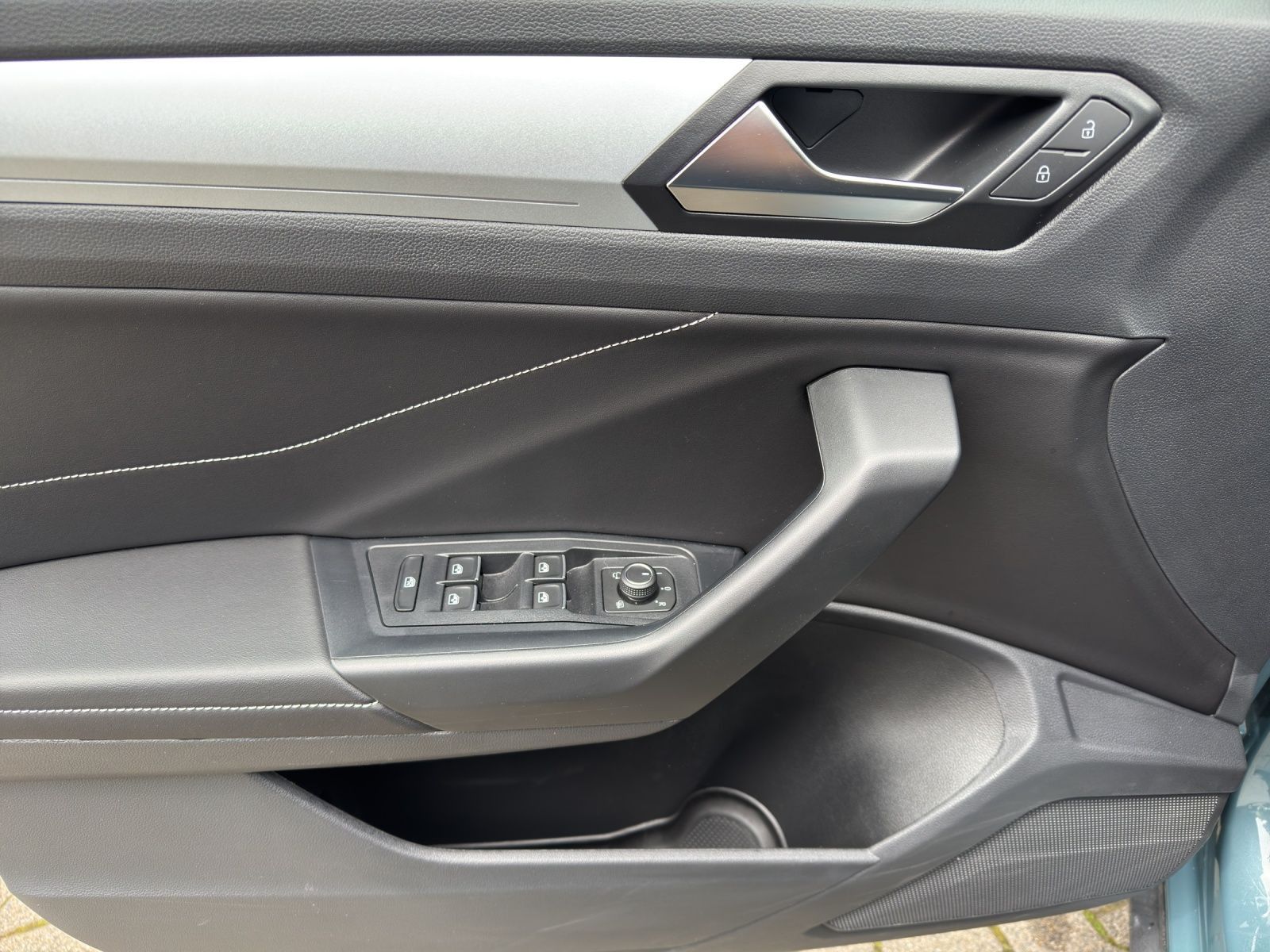 Volkswagen T-Roc - Bild 9