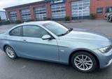 BMW 320i Coupé E92 - BMW 320 aus 2007: Coupé