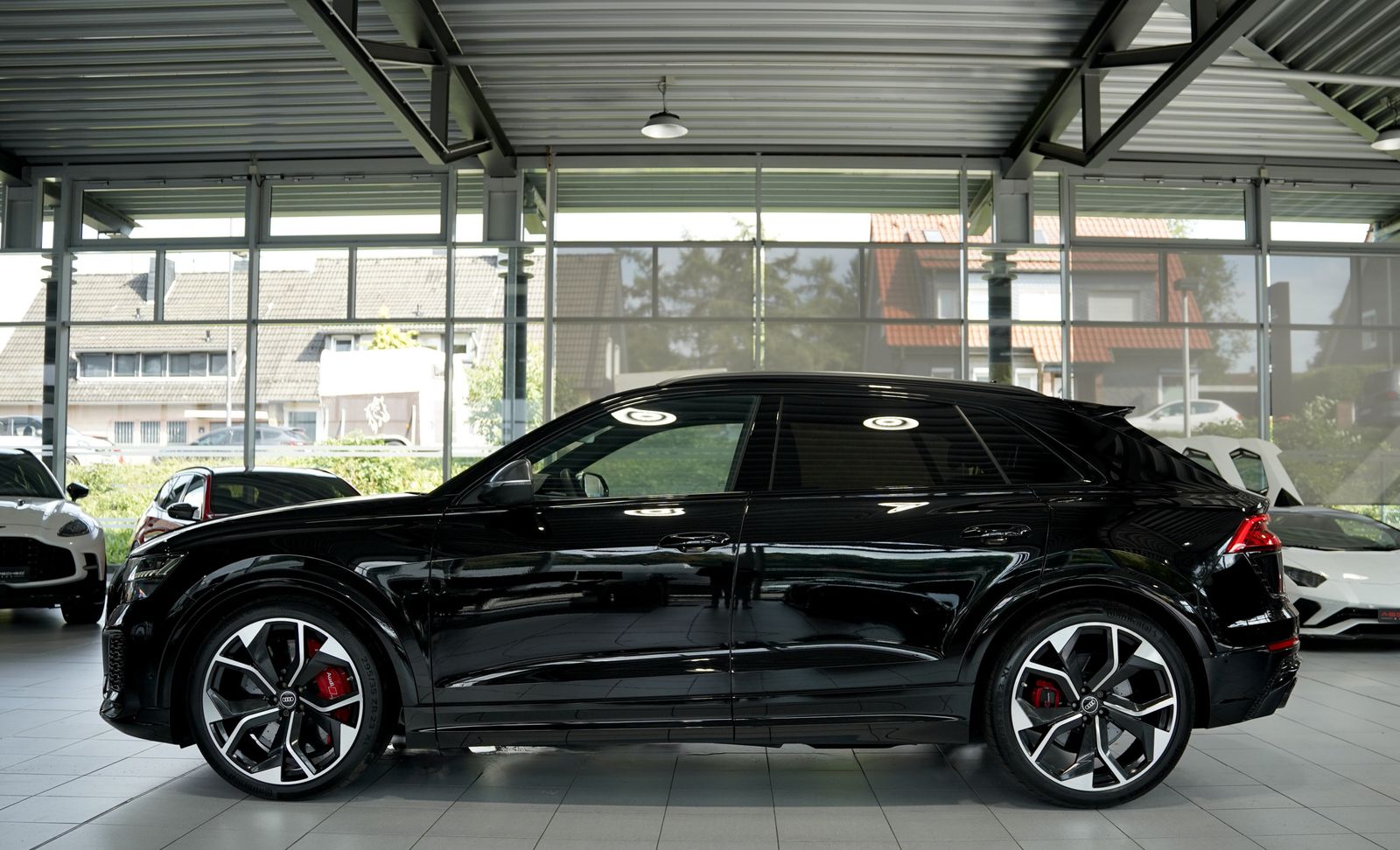 Audi Rsq8