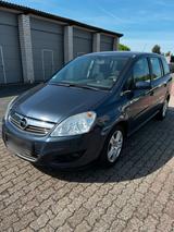 Opel Zafira Edition 1.6 ERSTE HAND - Opel Zafira in Braunschweig