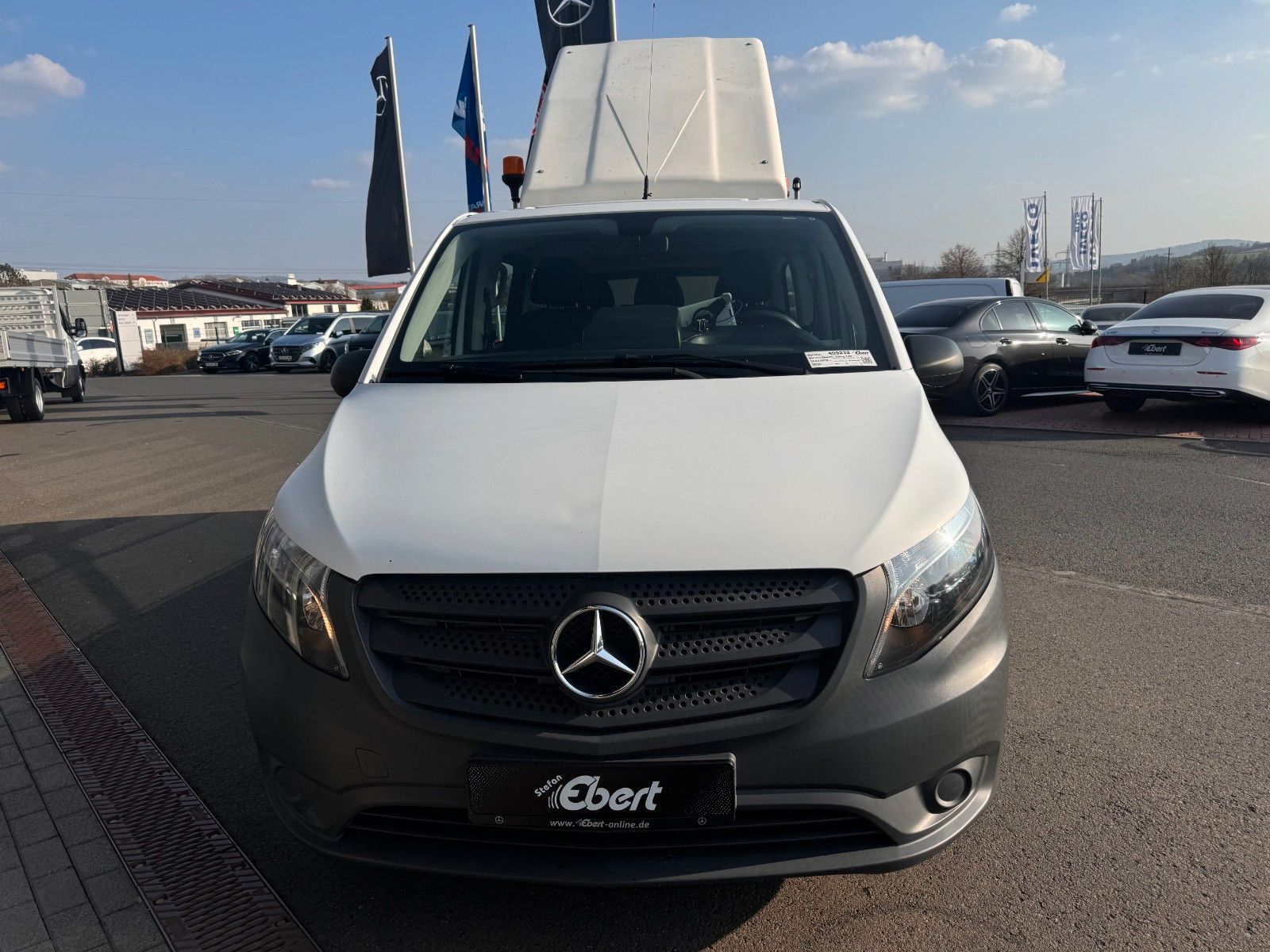 Fahrzeugabbildung Mercedes-Benz Vito 111 CDI Tourer Begleitfahrzeug BF3+ / WVZ