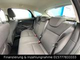 Ford Focus Limo 8 Fach Einparkhilfe Zahnriemen Neu - Ford Focus: Kleinwagen