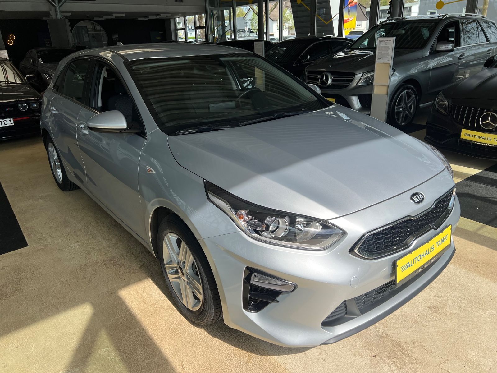 Fahrzeugabbildung Kia cee'd / Ceed Vision *LED*NAVI*CARPLAY*KAMERA*