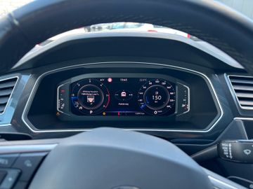 Volkswagen Tiguan - 8