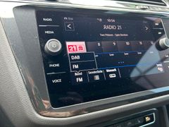 Fahrzeugabbildung Volkswagen Tiguan 2.0 TDI 4MOTION R-Line Pano AHK Stndhzn