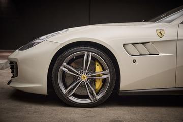 صورة 6 لـ 2016 Ferrari GTC4LUSSO