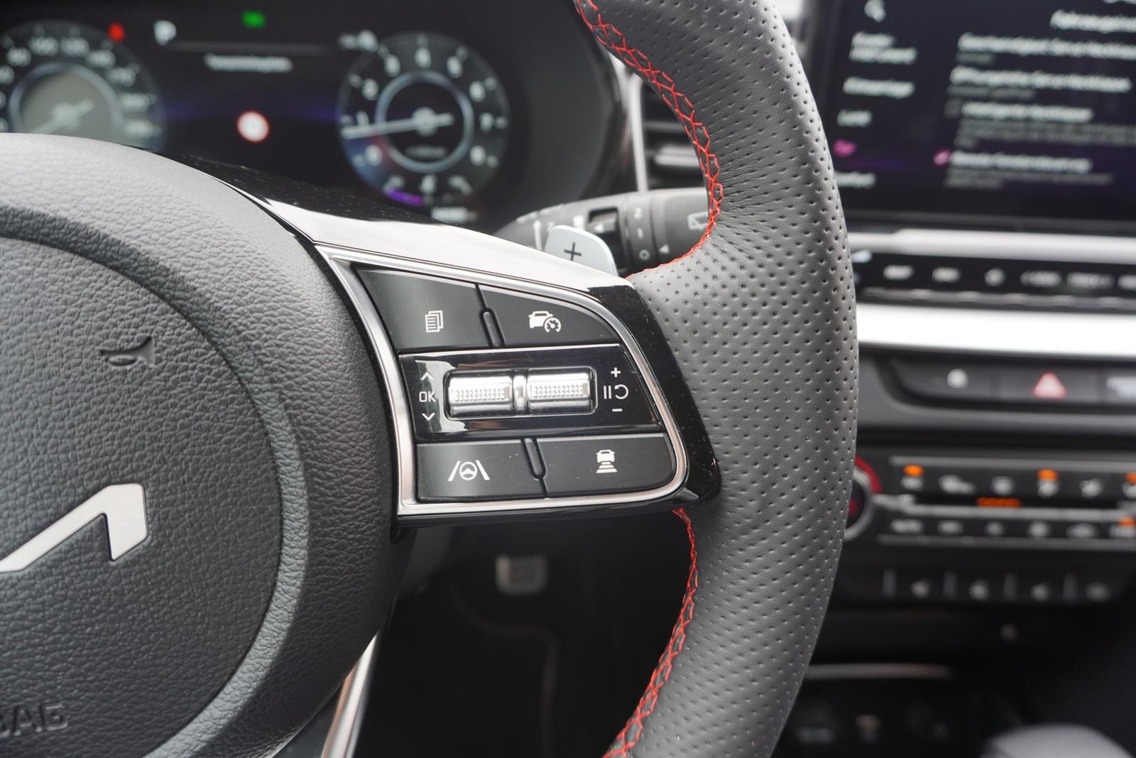 Kia ProCeed GT 1.6 T-GDI Pano LED Navi ACC Kamera