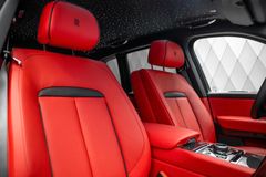 Cullinan BLACK BADGE 2026 GREY/RED STARLIGHT VIP