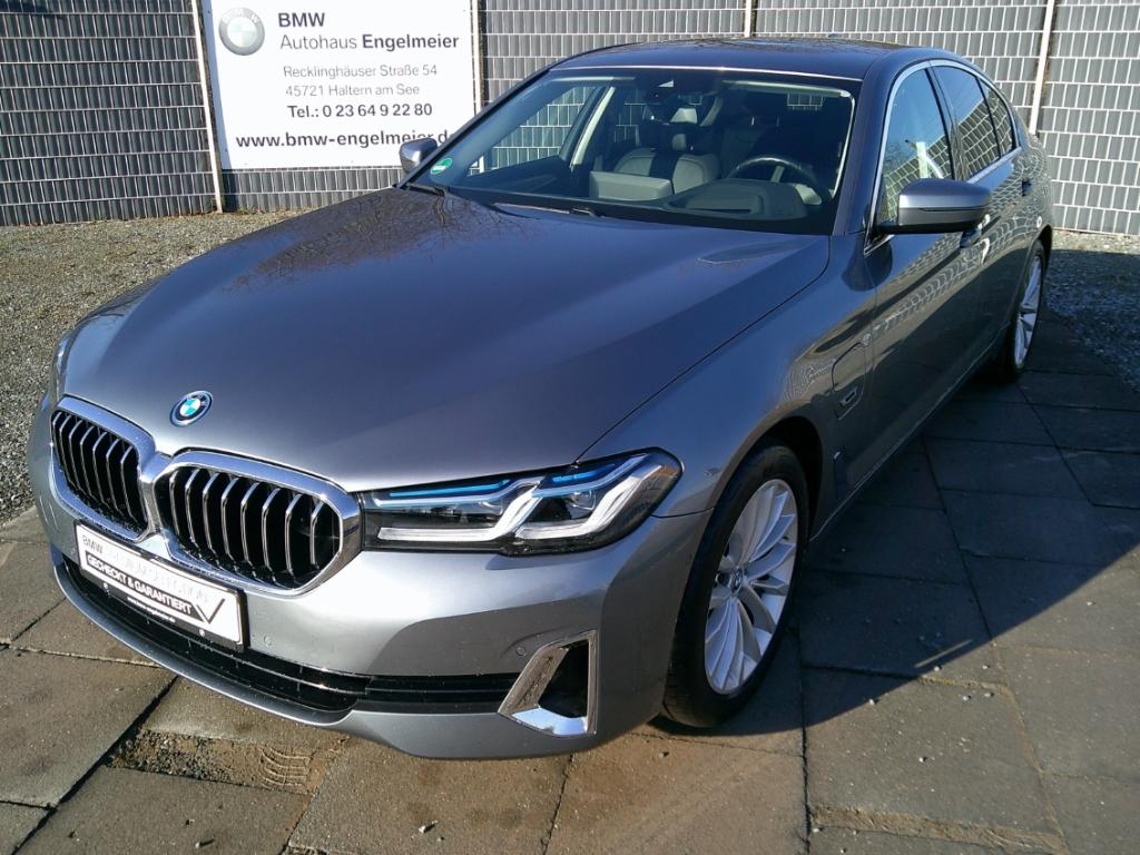 BMW 530 e Luxury Komfortsitze Head-Up Laserlicht!