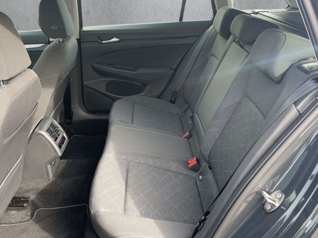 Golf VIII Variant Life 1.5 eTSI Bluetooth Navi