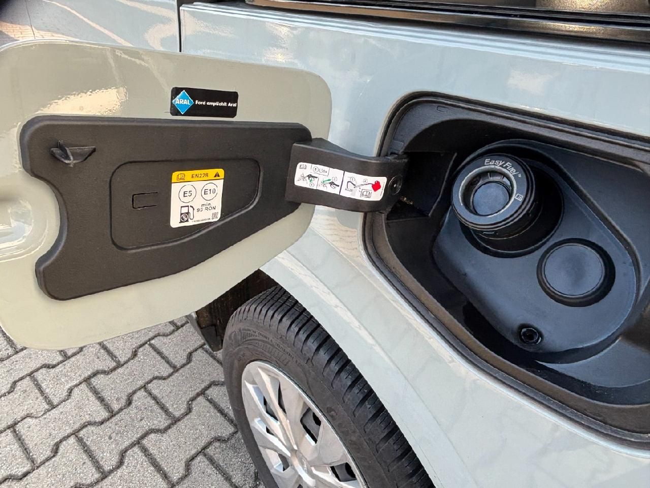 Fahrzeugabbildung Ford Tourneo Courier Trend