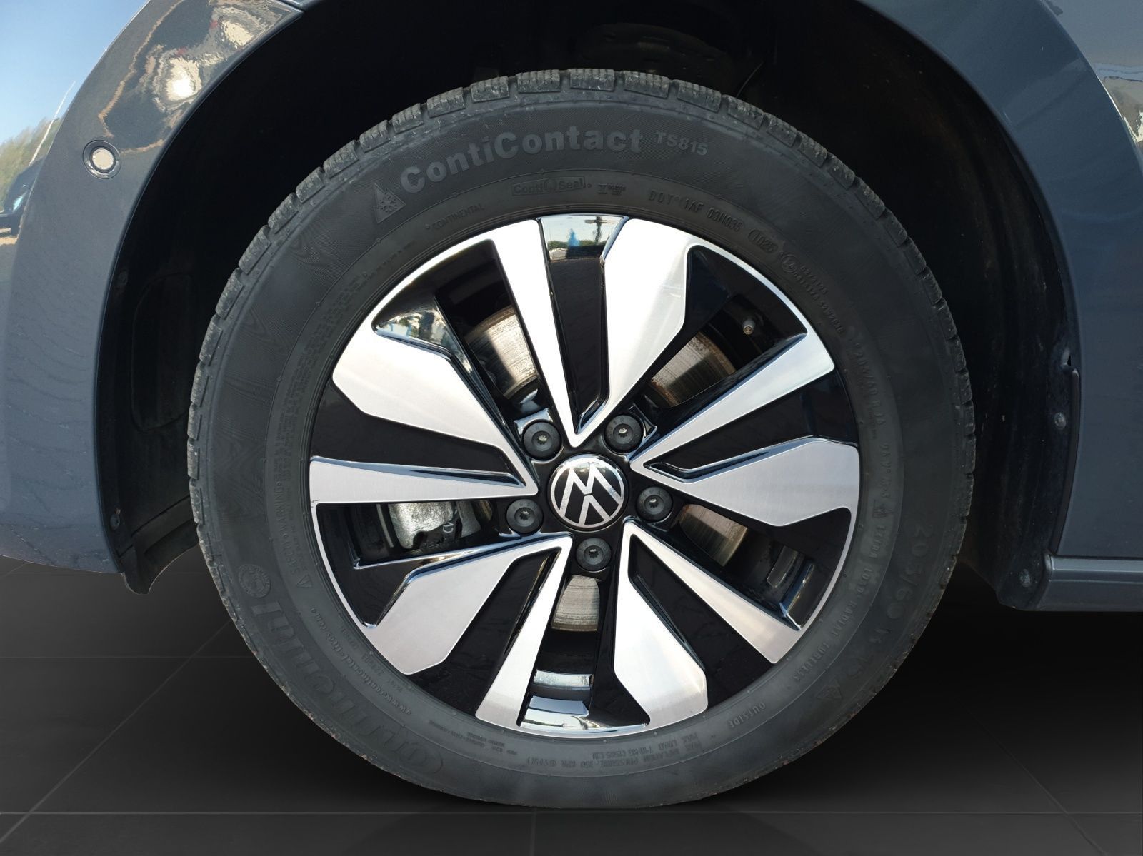 Volkswagen Touran - Bild 8