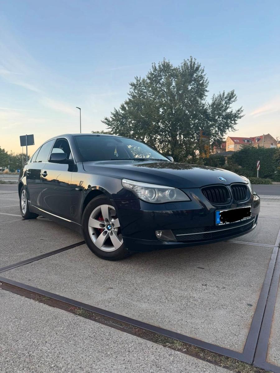 BMW 523