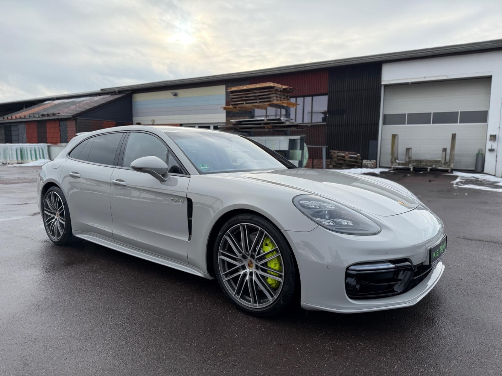 Porsche Panamera Sport Turismo 4 E-Hybrid Sport Chrono