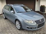 Volkswagen Passat 2.0 TDI DSG 4M 125kW Highline R-Line - Volkswagen Passat: 125kw