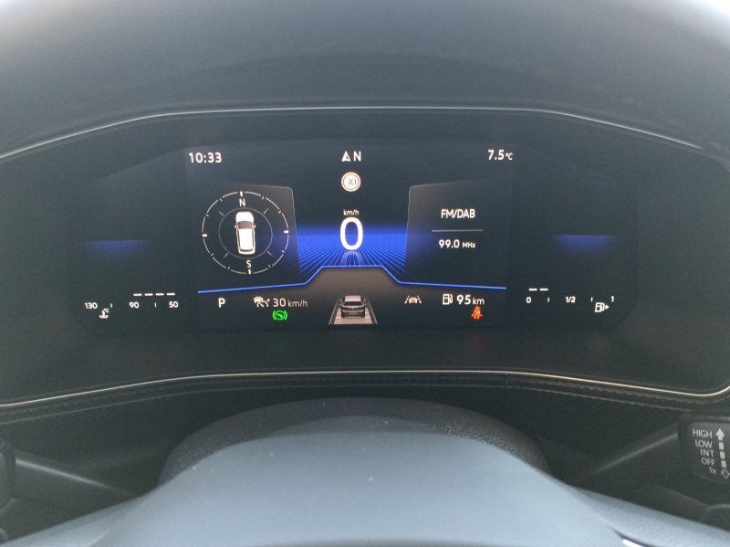 Fahrzeugabbildung Volkswagen T-Cross 1.5 TSI R-Line DSG  AHK+ACC+NAVI+MATRIX-