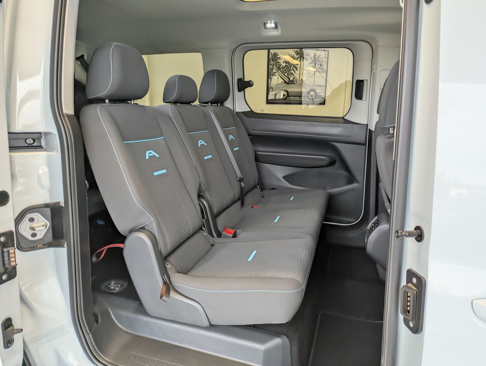 FORD Tourneo Connect L2 Active 7-Sitz Bi-LED Pano AHK - Image 17