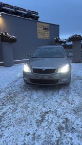 Skoda Octavia Combi Elegance - Skoda Gebrauchtwagen von 2013