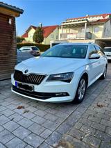 Skoda Superb 2.0 TDI Green tec L&K Combi L&K