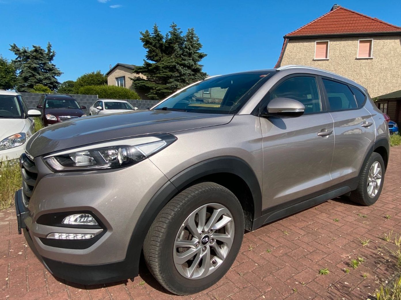 HYUNDAI Tucson