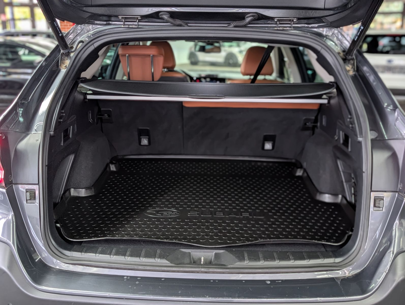 Fahrzeugabbildung Subaru Outback 2.5i Platinum EyeSight LED LEDER PANO TO