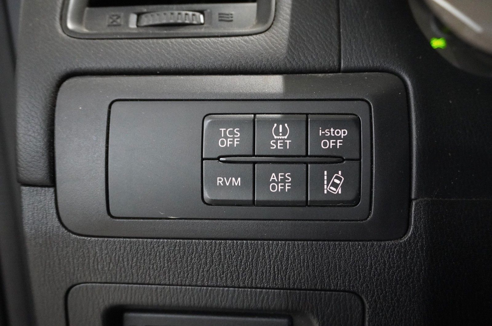 Fahrzeugabbildung Mazda CX-5 2.2 SKYACTIVE SENDO NAVI/BOSE/BI-XENON/AHK