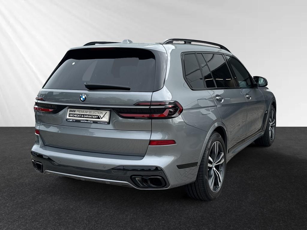 BMW X7 M60
