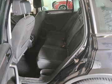 Volkswagen Tiguan - 9