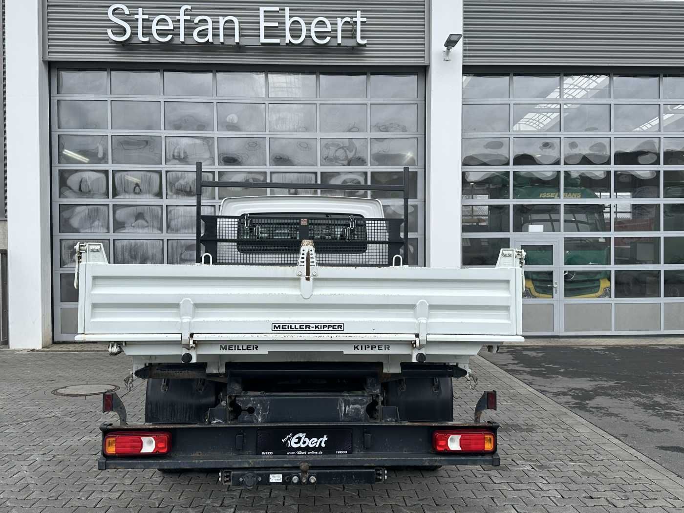 Fahrzeugabbildung Iveco 70C18H 3-S.Kipper *R.3750mm*7Sitze*AHK*