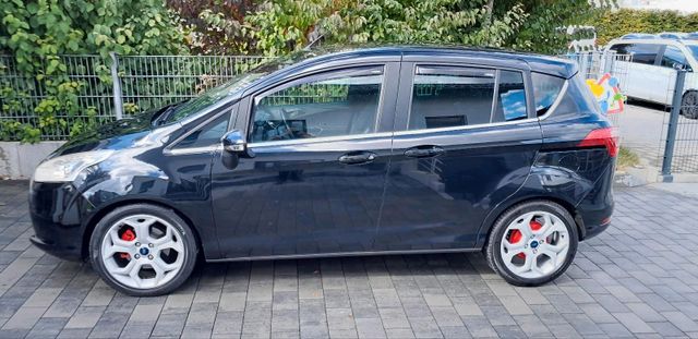 Ford B-Max Titanium