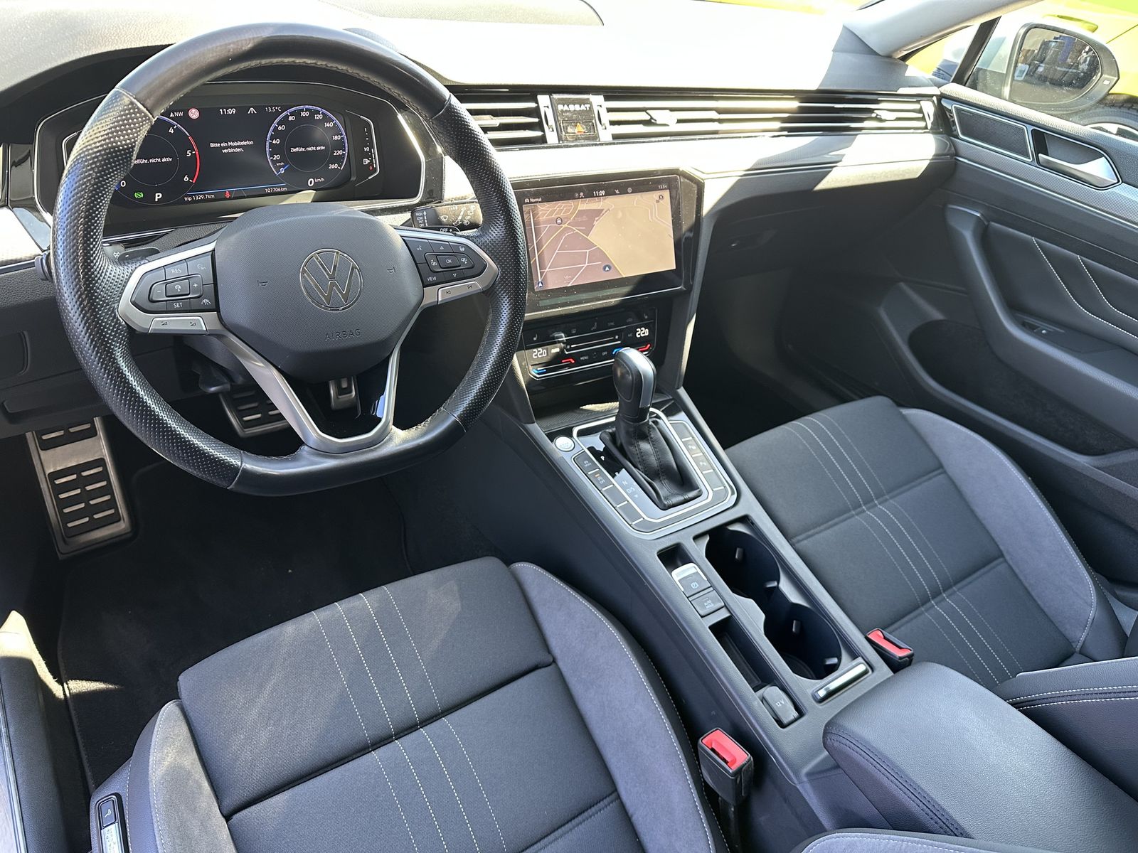 Fahrzeugabbildung Volkswagen Passat Alltrack 4Mo NAV+LED+AHK+CARPLAY+KAM+PLA