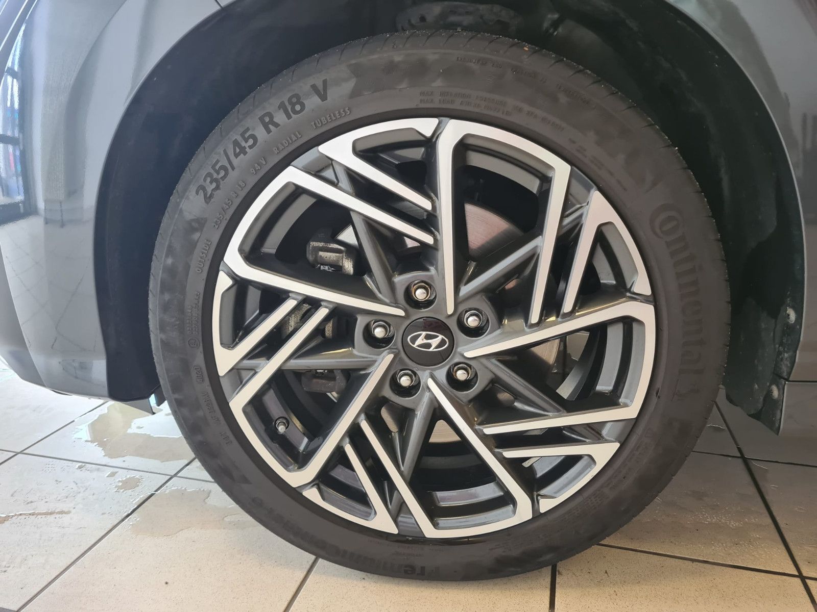 Fahrzeugabbildung Hyundai Kona Pure N-Line / LED / 1.HAND / NAVI / KAMERA