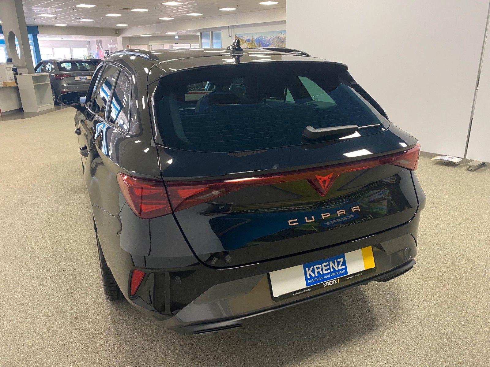 Fahrzeugabbildung CUPRA Leon ST 1.5 eTSI DSG FACELIFT MHEV+5 J. GARANTIE