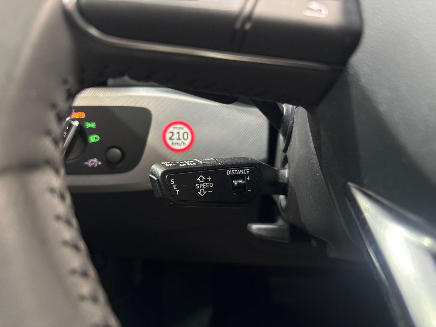Fahrzeugabbildung Audi A4 2.0 TDI #Kamera#Matrix#ACC#Pano#Virtual