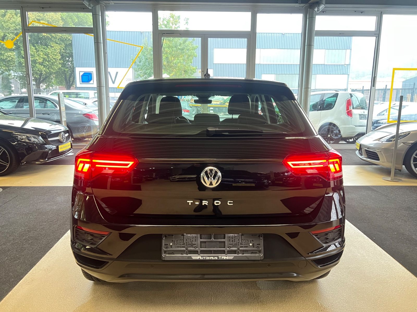 Fahrzeugabbildung Volkswagen T-Roc TDI *NAVI* CAR-PLAY *