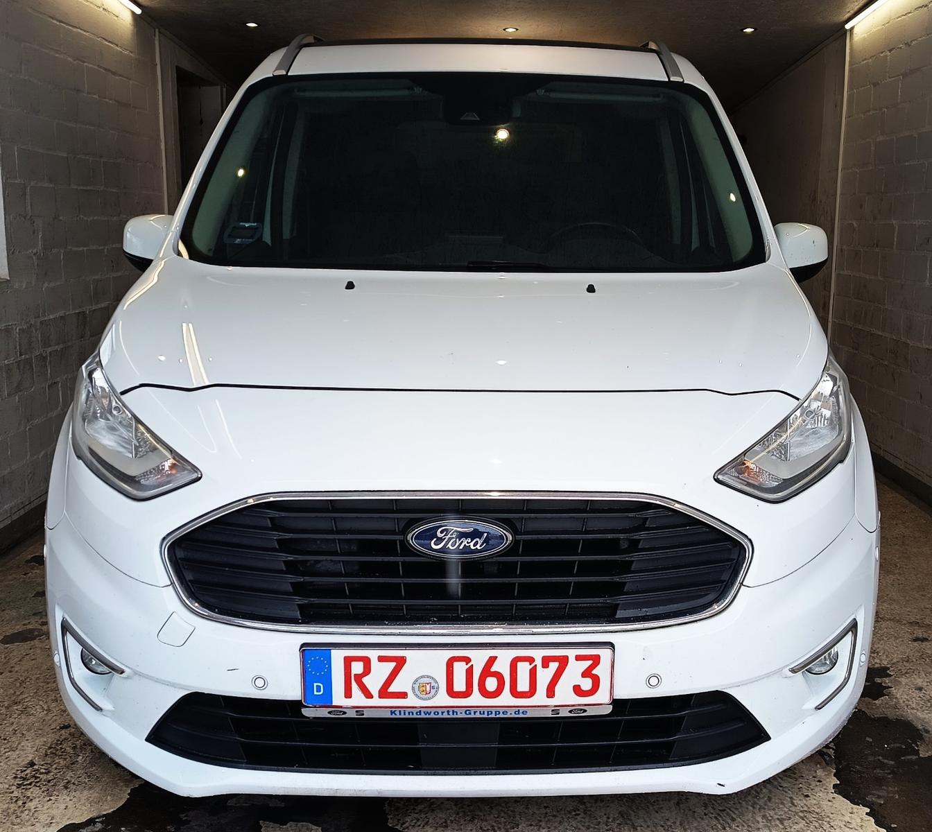 Ford Tourneo Connect 1.5 EcoBlue 88kW Auto Titanium