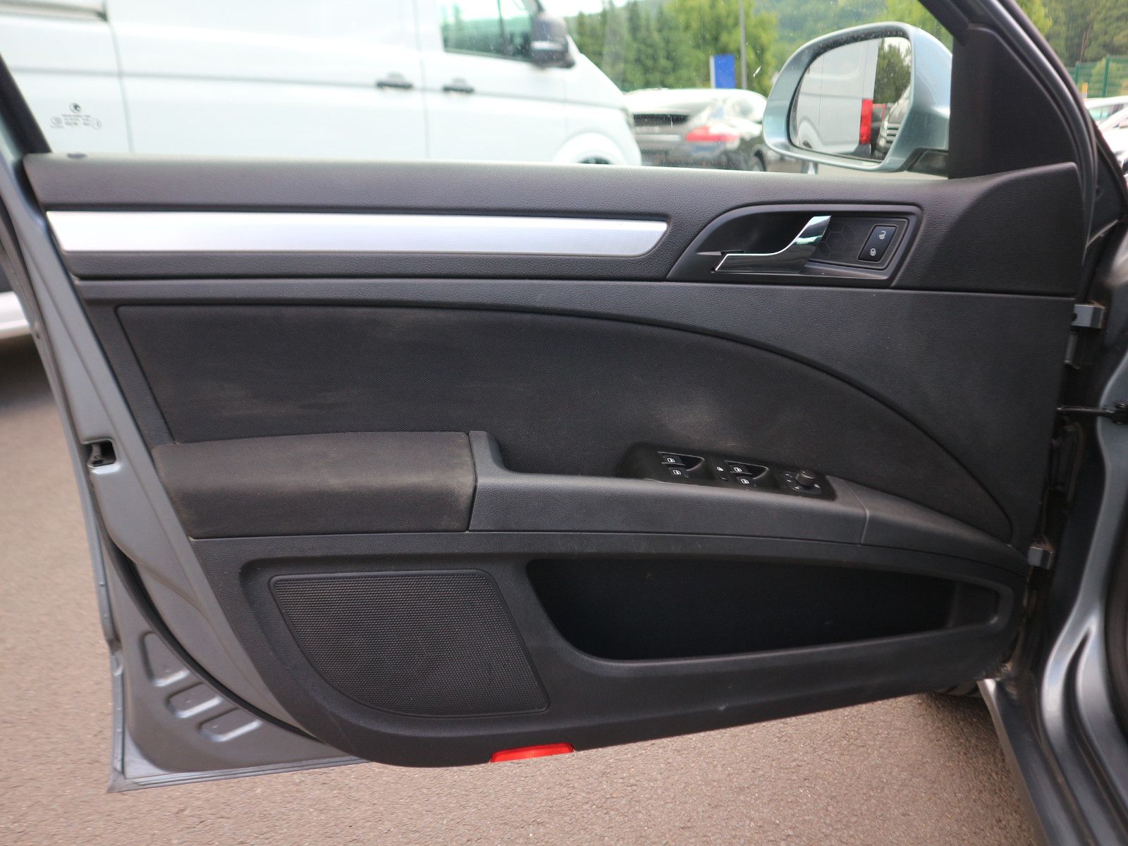 Fahrzeugabbildung SKODA Superb Family DSG GRA Xenon PDC SHZ