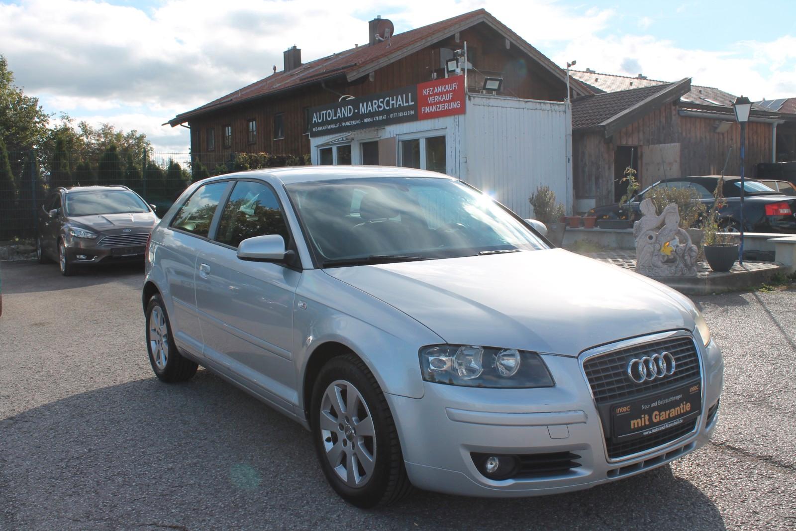 Audi A3 1.6 FSI Ambiente KLIMATR TÜV UND SERVICE NEU