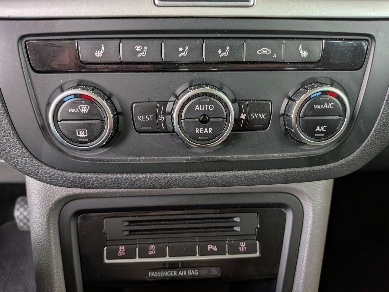Fahrzeugabbildung SEAT Alhambra 2.0 TDI Style Bi-Xen 7-Sitz Cam Tempoma