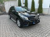 Mercedes-Benz GLE 350 d 4MATIC  AMG LiNE - Mercedes-Benz GLE 350: 4matic