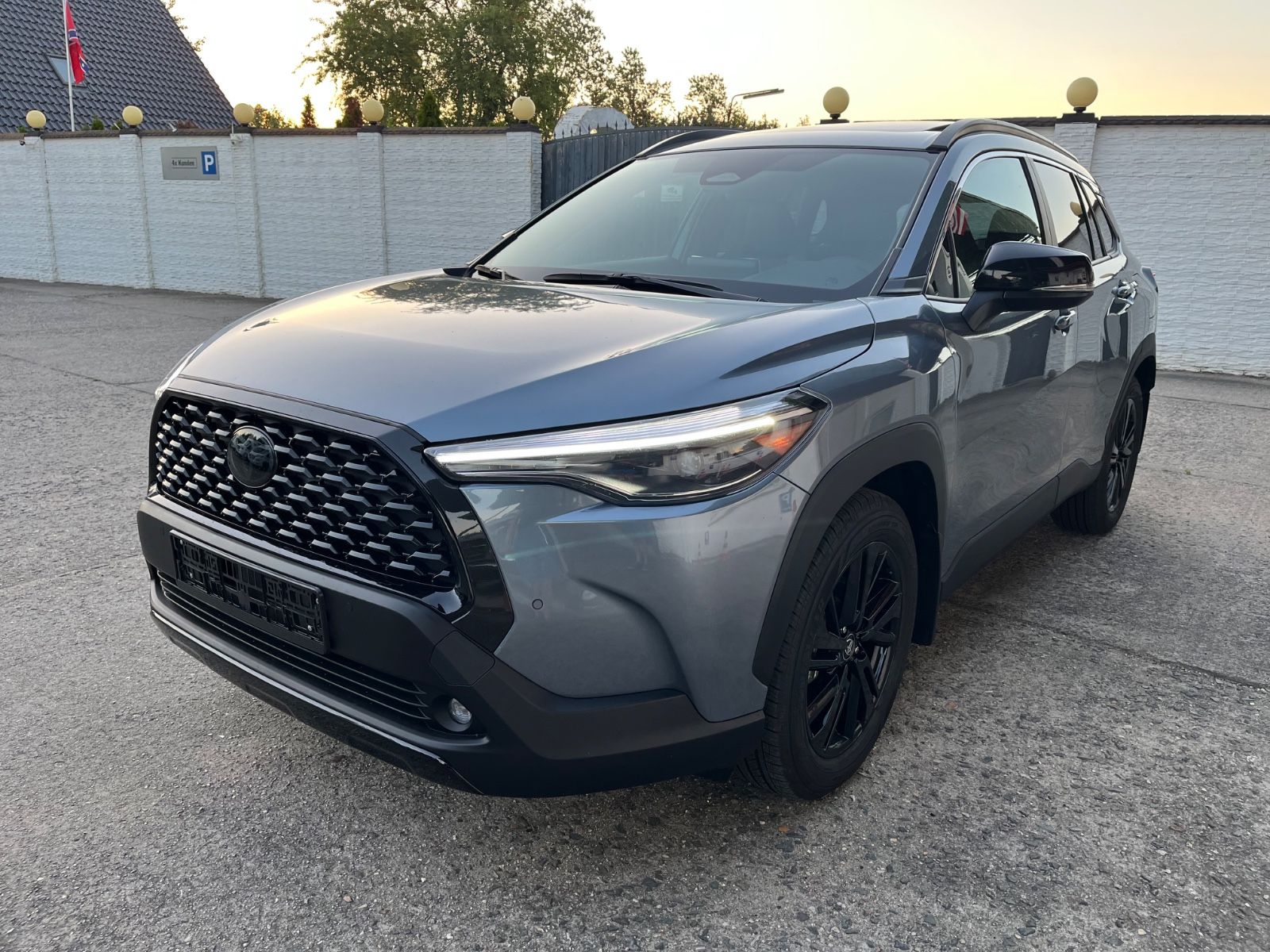 Toyota Corolla Cross Hybrid 4x4 Schiebedach JBL imagem 3